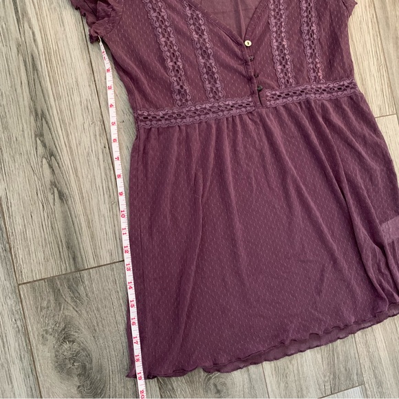 Talula - Lightweight Flowy Top - Small - Picture 15 of 16